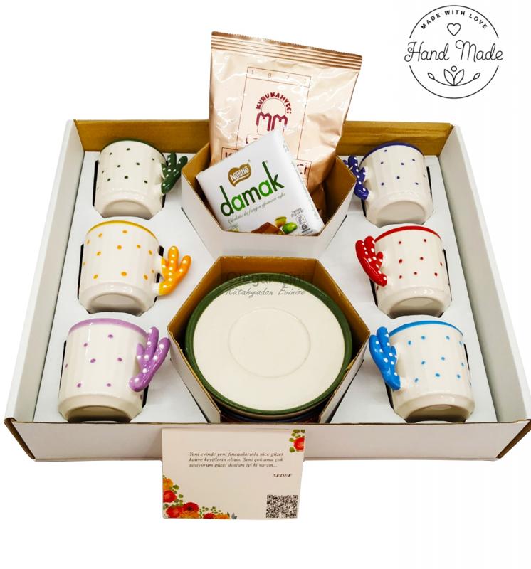 Hediyelik Kaktüs 6 Kişilik 90 Ml Kahve Fincan Takımı+1 Adet 100 gr  Kahve+ 1 Adet Çikolata -Gift Set