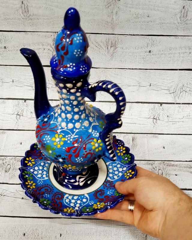 El yapımı orta boy çini ibrik-Alt tabaklı Mavi renk kabartmalı dantel işleme